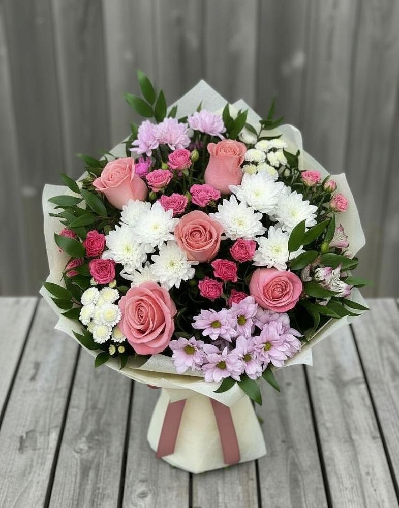 Букет цветов из: Альстромерии, Гвоздики, Розы и Хризантемы в Лесном Рязанской области