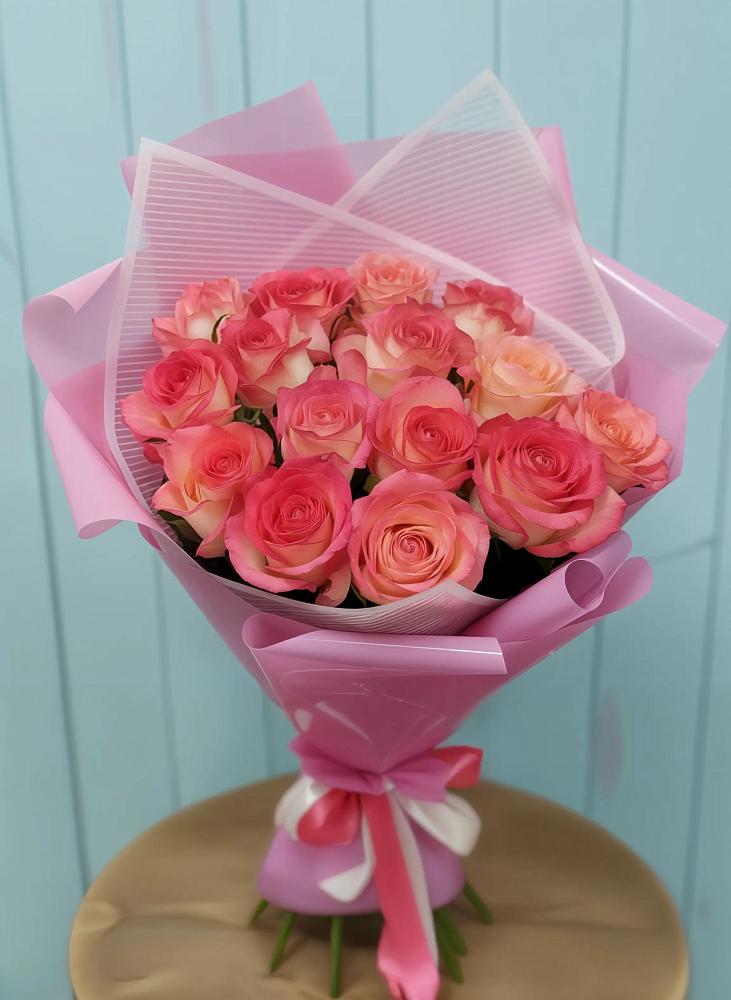 Букет 15 Розовых роз Равель в Лесном Рязанской области