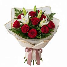 Букет цветов из:  Лилии и Розы в Лесном Рязанской области