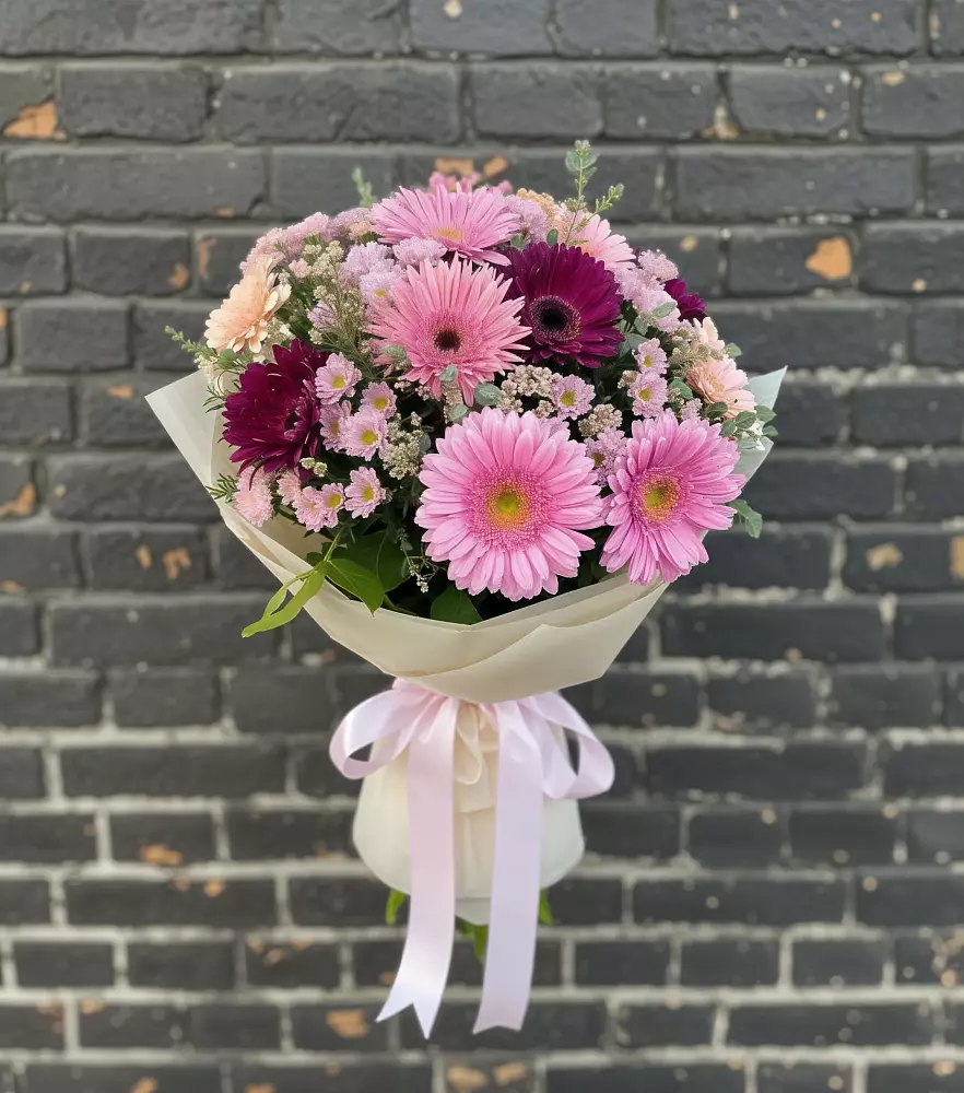 Букет цветов из: Герберы и Хризантемы в Лесном Рязанской области