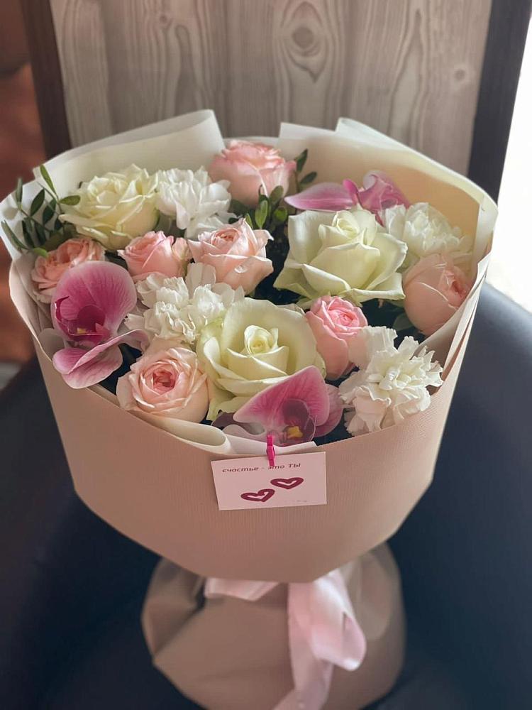 Букет цветов из: Орхидеи, Розы и Гвоздики в Лесном Рязанской области