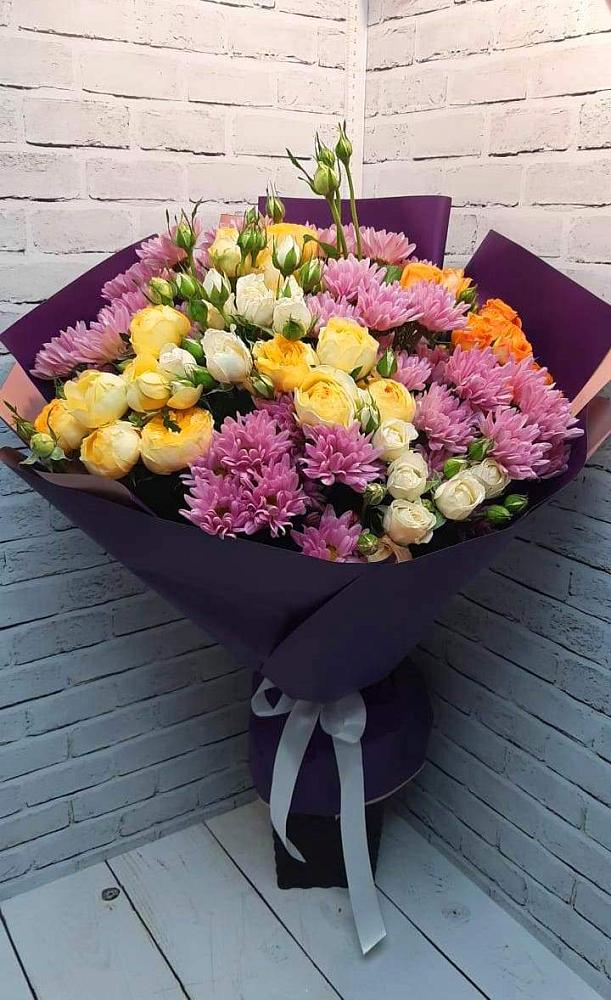 Букет цветов из: Хризантемы и Розы в Лесном Рязанской области