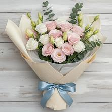 Букет цветов из:  Лизиантусы в Лесном Рязанской области