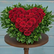 Цветочная композиция из Розы в виде сердца в Лесном Рязанской области