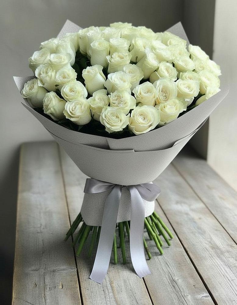 Букет 35 Белых роз в Лесном Рязанской области