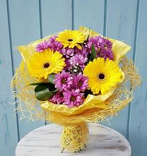 Букет цветов из:  Хризантемы и Герберы в Лесном Рязанской области