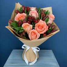 Букет цветов из:  Розы и Альстромерии в Лесном Рязанской области