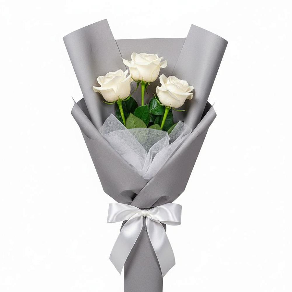 Букет 3 белые розы в Лесном Рязанской области