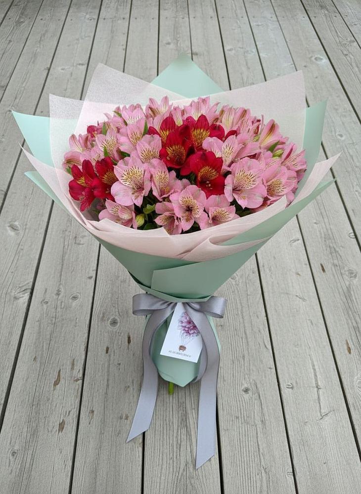 Букет цветов из: Альстромерии в Лесном Рязанской области
