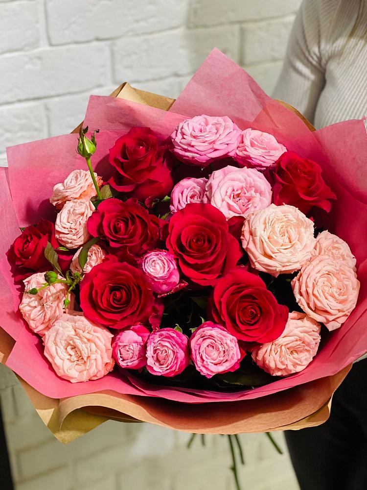 Букет цветов из: Розы в Лесном Рязанской области