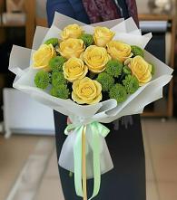 Букет цветов из:  Хризантемы и Розы в Лесном Рязанской области