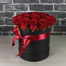 Цветочная композиция из Розы в шляпной коробке в Лесном Рязанской области