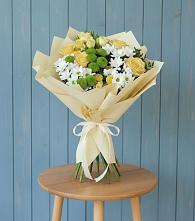 Букет цветов из:  Хризантемы и Розы в Лесном Рязанской области