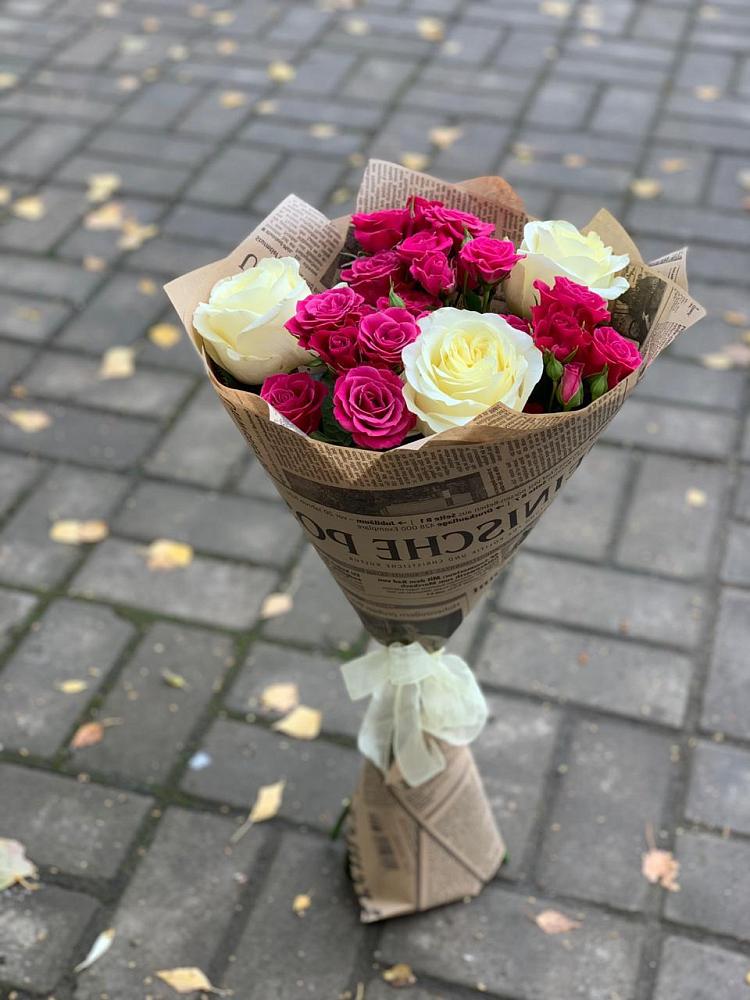 Букет цветов из: Розы в Лесном Рязанской области