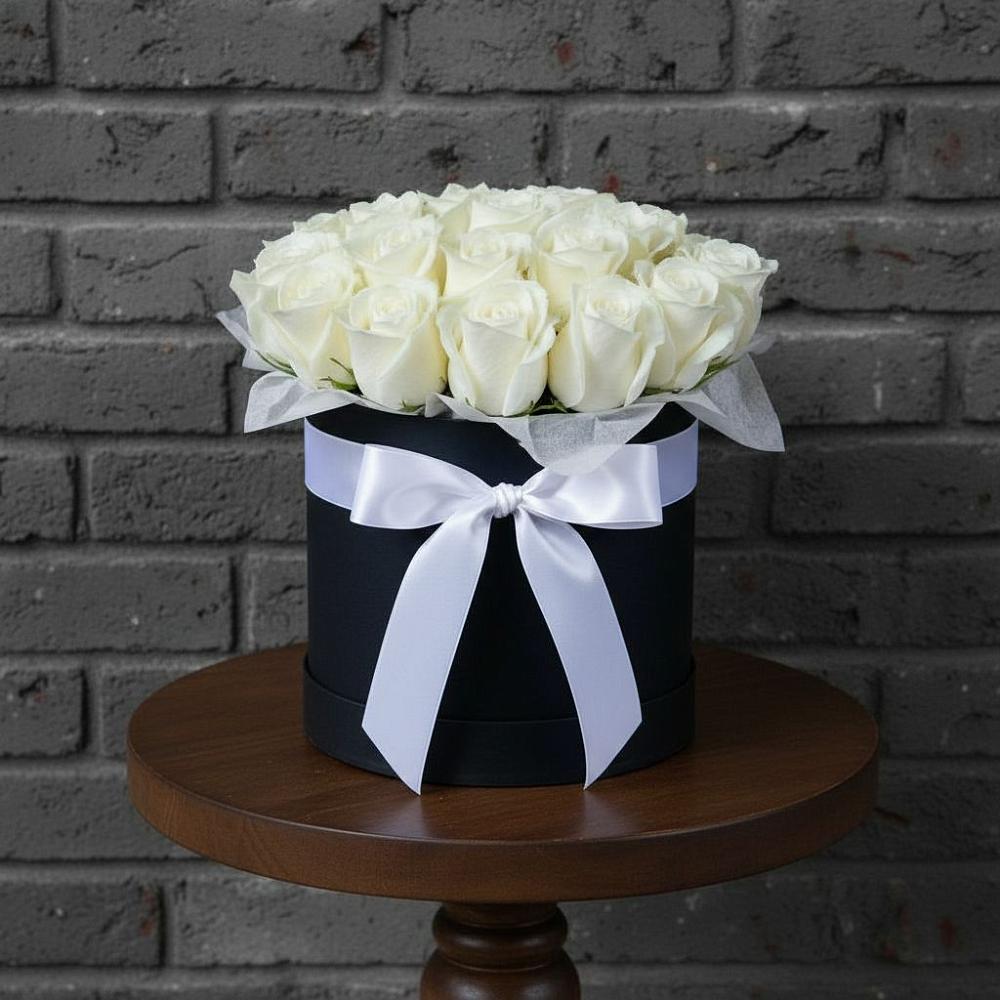 Цветочная композиция из Розы в шляпной коробке в Лесном Рязанской области