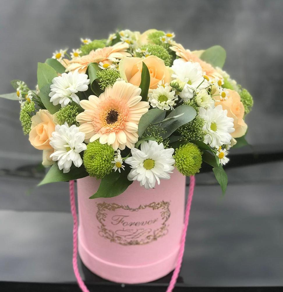 Цветочная композиция из Розы, Герберы и Хризантемы в шляпной коробке в Лесном Рязанской области