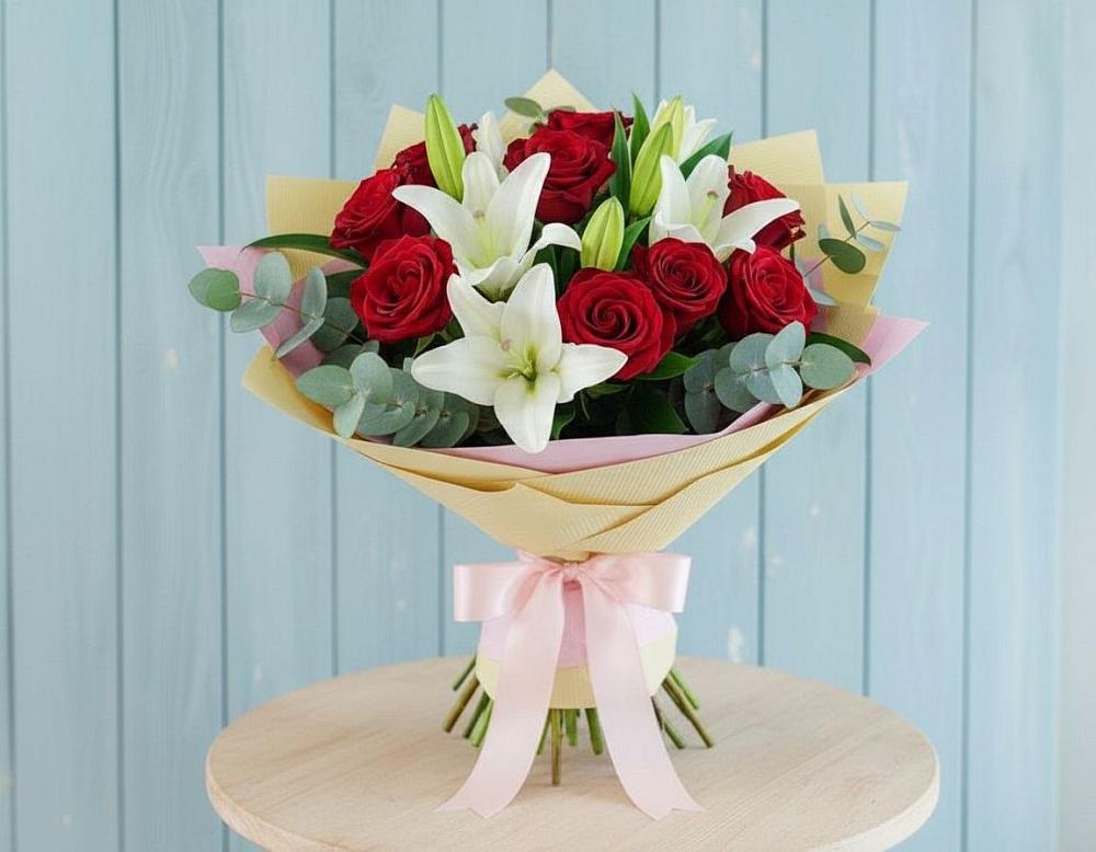 Букет цветов из: Лилии и Розы в Лесном Рязанской области